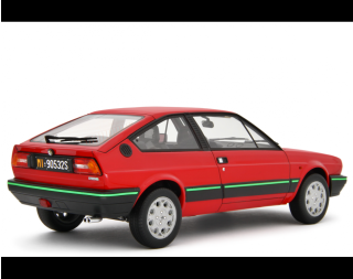 Alfa Romeo Sprint 1.5 Quadrifoglio Verde 1983 Rosso alfa Laudoracing 1:18 Resinemodell (Türen, Motorhaube... nicht zu öffnen!)